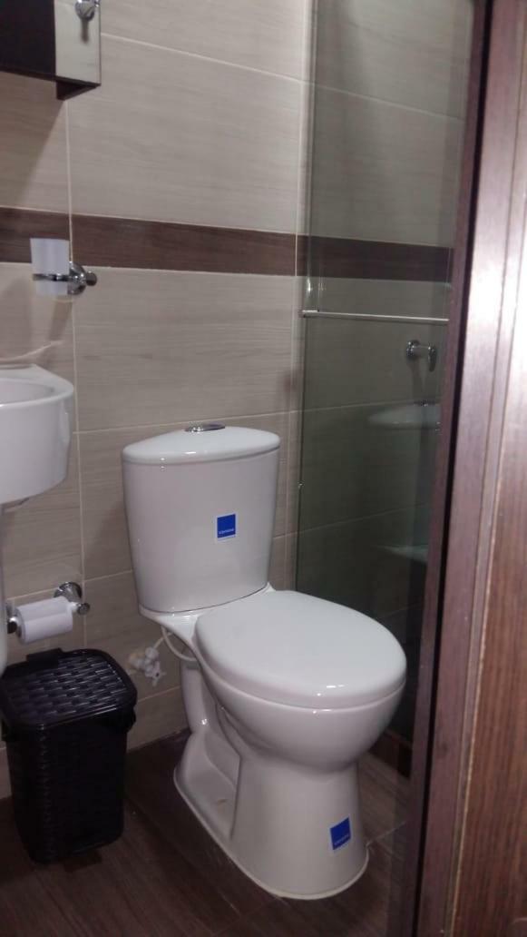 Hotel Giron Plaza 외부 사진